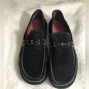 Cole Haan Black suede shoes size 8.5B